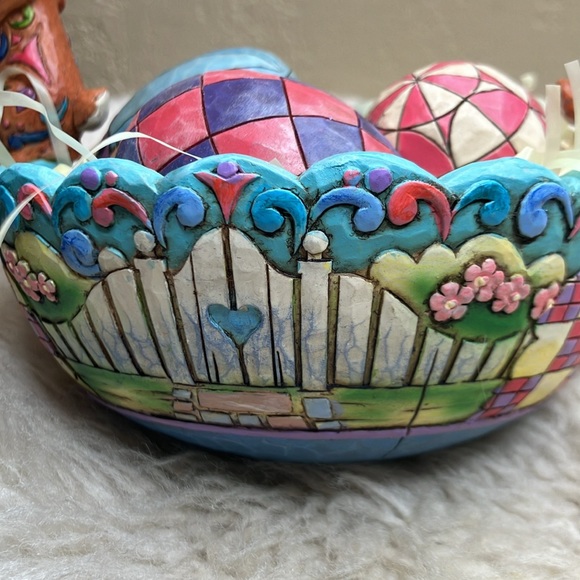 Jim Shore Hunting Eggs Finding Joy Basket With Eggs - Picture 7 of 11